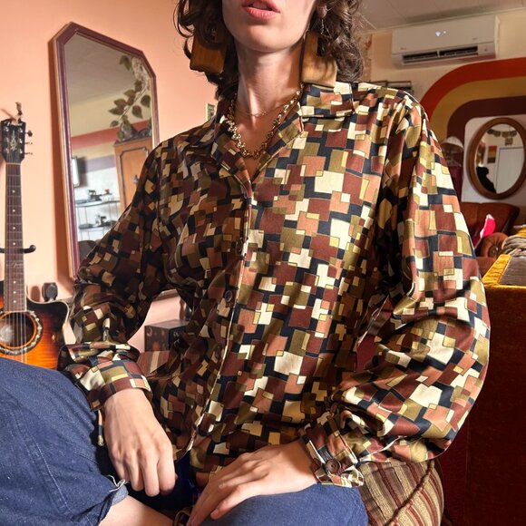 Late 1970s Geometric satin brown green square print button up from XXX manager - Picture 2 of 15